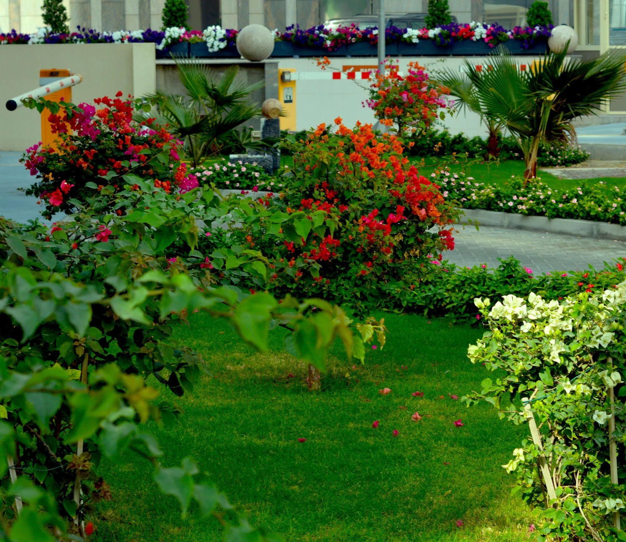 Home To Home Apartments Dubai Ngoại thất bức ảnh