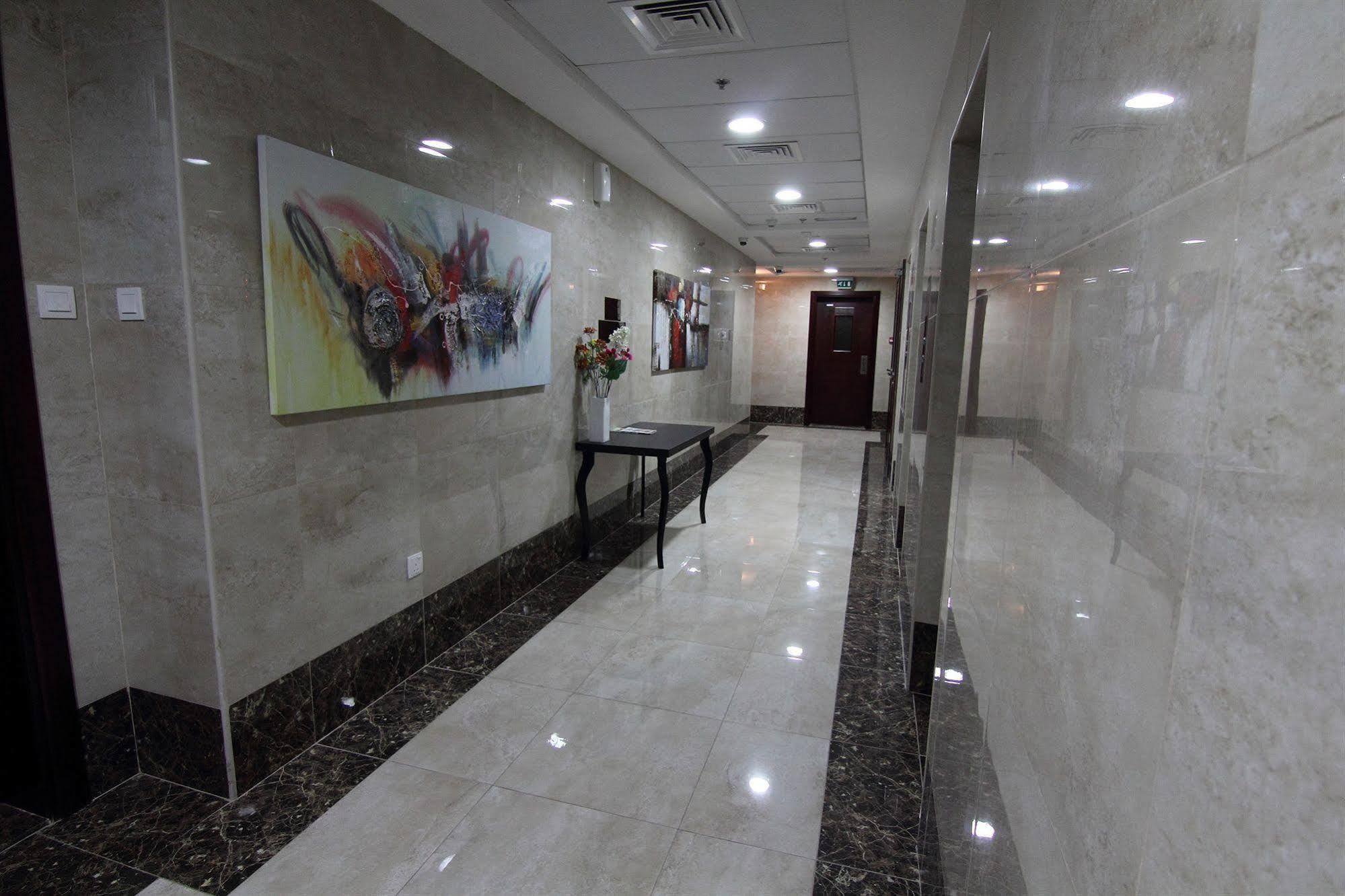 Home To Home Apartments Dubai Ngoại thất bức ảnh